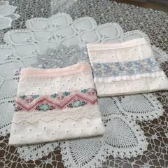 刺繍入り小物入れ 2点セット