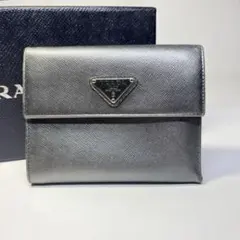 美品　希少色　プラダ 折り財布 三つ折り財布　レザー PRADA シルバー系