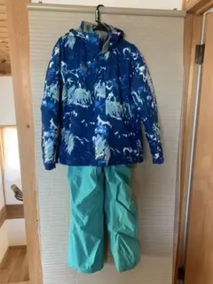 子ども用スキーウェアセット（ジャケット・パンツ）