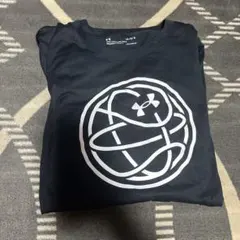 Under Armour ブラック Tシャツ