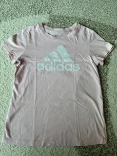adidas ピンク Tシャツ 150cmのサムネイル