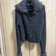 MOUSSY ファー付きダークグレー長袖カーディガン