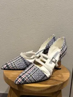 Charles & Keith ツイード パンプスのサムネイル