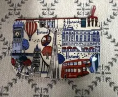 Harrods　ハロッズ Pretty Cityミニポーチ