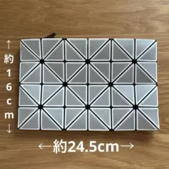 BAO BAO ISSEY MIYAKE フラットポーチ BB73-AG855のサムネイル