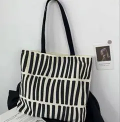 軽量　キャンバス　内ポケット　大容量　トートバッグ　北欧　ファスナー付き　帆布