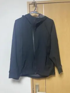 【美品】ユニクロ メンズ ブロックテックパーカ Mサイズ 黒 ブラック