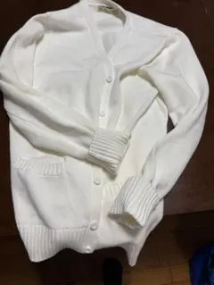 ホワイト ニット カーディガン