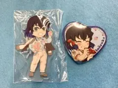 鬼滅の刃ホワイトデーアクスタ・ストロベリーフェス缶バッジ嘴平伊之助2点セット