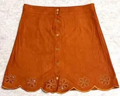 SHEIN　スカラップデザイン台形ミニスカート　オレンジ　花デザイン