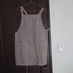 茶色チェック柄エプロン