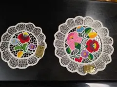 ハンガリー製花柄カロチャ刺繍レースドイリー2枚セット