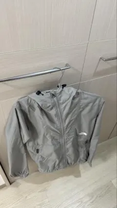 THE NORTH FACE グレー マウンテンパーカー