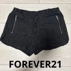 FOREVER 21 ストライプ ショートパンツ Sサイズ