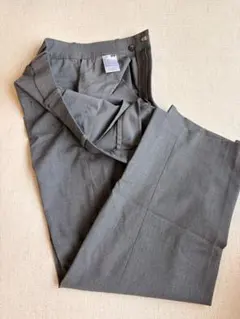 【超美品】ユニクロ　タックワイドパンツ　グレー