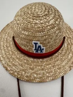 LA Dodgers 麦わら帽子　ワンピース ONE PIECE』がコラボ！ドジャースの「LA」ロゴ付きの麦わら帽子