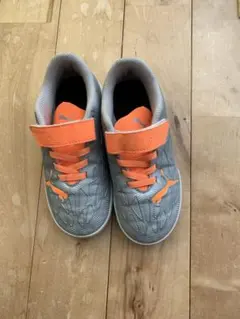 Puma グレー/オレンジ ジュニア トレーニングシューズ 17cm サッカー
