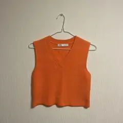 ZARA ニットベスト オレンジ Vネック