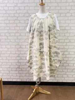 【和凛】長襦袢をリメイクしたエプロン　着物リメイク一点物 和凛】長襦袢をリメイクしたエプロン 着物リメイク一点物 - メルカリ
