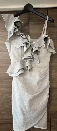 グレー フリル ワンショルダードレス