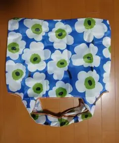 新品未使用！大容量花柄マリメッコ風柄 エコバッグ ブルー