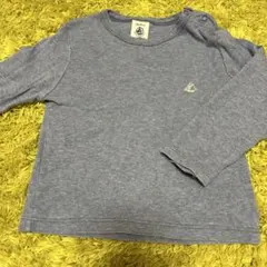 淡い　ブルー　の長袖Tシャツ 18m 80cm