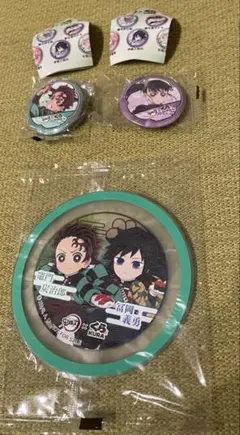 鬼滅の刃×くら寿司　ラバーコースター・缶バッジセット　炭治郎　カナヲ