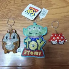 【新品】トイストーリー　キラキラ　キーホルダー　ディズニー　ミニー