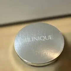 CLINIQUE プレストパウダーのサムネイル