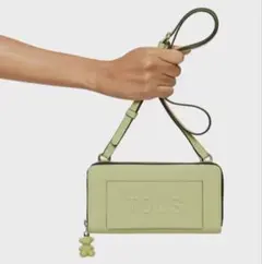 TOUS トウス ライトグリーン ショルダーバッグ ウォレット＆携帯ケースのサムネイル