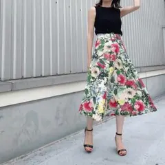 ZARA 花柄 ボタニカル フレア ロングスカート ミモレ丈 Aライン M相当