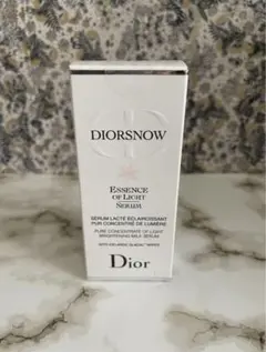 DIOR ディオールスノー アルティメット エッセンス オブ ライト