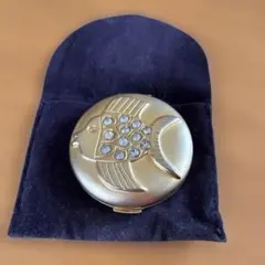 2026年最新】エスティローダーメタルコンパクトの人気アイテム - メルカリ