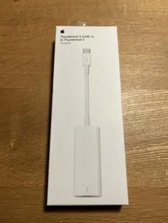 Thunderbolt 3 to Thunderbolt 2 アダプターのサムネイル