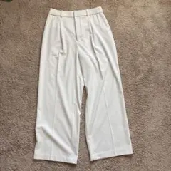 ユニクロ　UNIQLO タックパンツ　Lサイズ