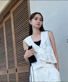 marno Caroline vest フリルノースリーブ