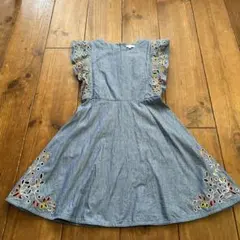 Chloé kids 10a 140 カットワーク刺繍　ノースリーブ　ワンピースのサムネイル