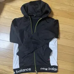 New Balance フード付きジャケット ブラック