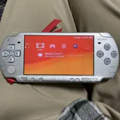 北米版SONY PSP 本体2台＊(1台スクリーンダメージ)＊ゲーム36本