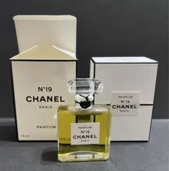 【ヴィンテージ】　CHANEL  N°19 パルファム　14ml