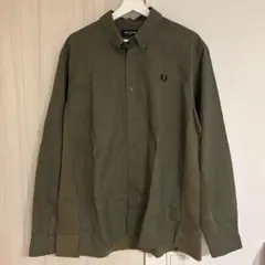 FRED PERRY オリーブグリーン 長袖シャツのサムネイル