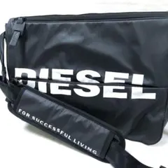 DIESEL ディーゼル　ショルダーバッグ　ナイロン 斜め掛け　デカロゴ　黒