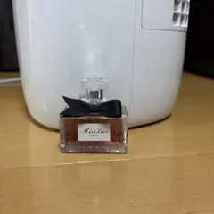 美品ミスディオールエッセンス（パルファン）50ミリ