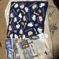 SNOOPY小物各種　大きめハンカチとクリアファイル2個
