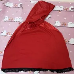 赤いフード付きサテンコスプレ衣装ケープ