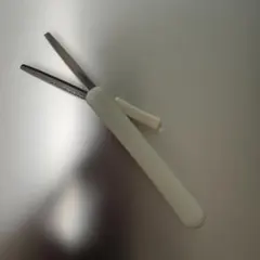 KOKUYO／サクサポシェ 携帯ハサミ 白のサムネイル