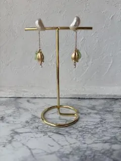 NO2 お月様とスズラン