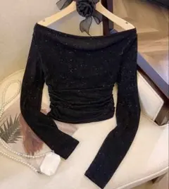 ブラックラメオフショルダートップス