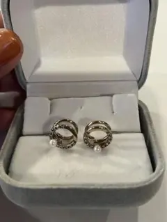 ete パール / ビジュー ループイヤリング