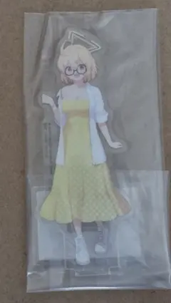 ブルーアーカイブ　一番くじ　J賞アクリルスタンド　コトリ